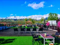 Ziyuxuan · Mystic Villa · Private Hot Spring Homestay (Nalati Branch)