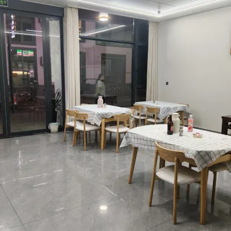 Sanqingshan Harbor Lodge Homestay (Gangshou Cableway)