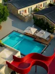 Hidden Realm High-End Vacation Apartment (Beihai Qiaogang Beach Fengqing Street) - 4 ดาว