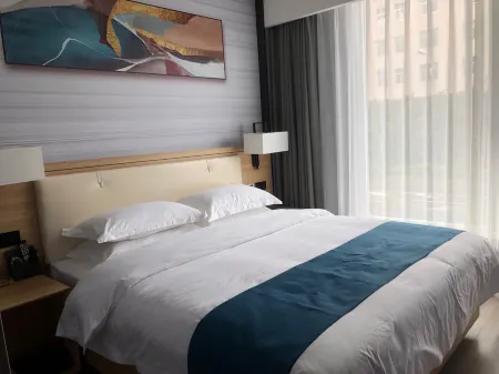 Linyi Lanhu Xiu Hotel (Huanglong Wetland Park Branch) Отели рядом со станцией Linying Railway Station