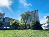Howard Johnson Domando Plaza Hotels in Ulanqab