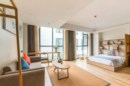 XiChang Qionghai Seventeen Degrees•HeYue Garden Resort Отели рядом с достопримечательностью «Xiaoyucun»