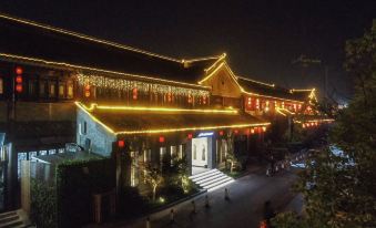 Taizhou Zimo Boutique Hotel (Fengcheng River Old Street store)