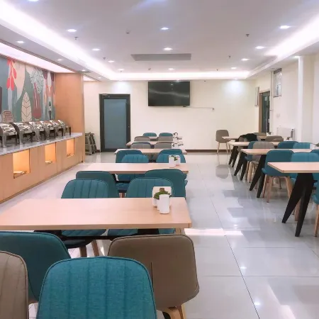 Junan Huating Hotel