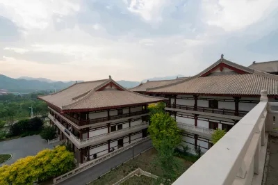 薊州盤山威斯登度假飯店（天津傳媒學院店） 別是一天附近的飯店