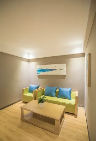 Starway Hotel (Shihezi Bus Terminal) Отели рядом с достопримечательностью «Shihezi University - South District»