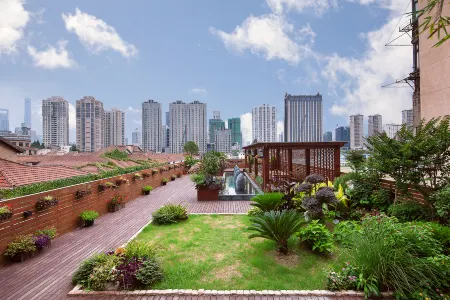 Hua Zhen Ge Art Hotel