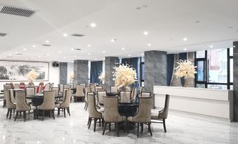 Xixia Fangyuan International Tongfengxiang Hotel