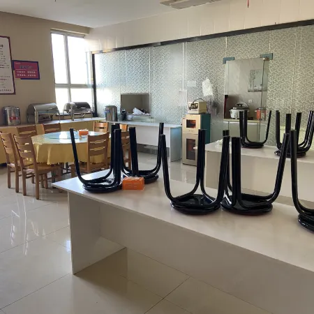 Junyi Chain hotel