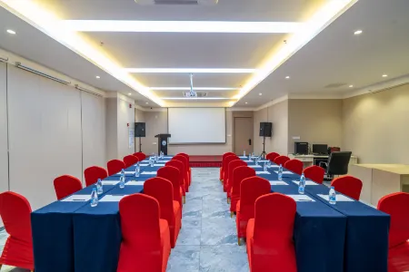 Blueprint Garden Hotel Отели рядом с достопримечательностью «Shenzhen World University Games Sports Center»