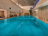 上海圣诺亚皇冠假日酒店 - 室内游泳池