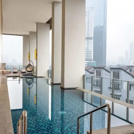 Mercure Jakarta Pantai Indah Kapuk Отели рядом с достопримечательностью «Торговый центр PIK Avenue»
