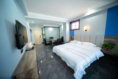 臨縣七號悅享飯店