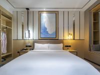 迈沃酒店(郑州高铁东站店) - 精选大床房