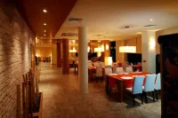 Aparthotel Marina Holiday Club - All Inclusive & Free Parking - breakfast
