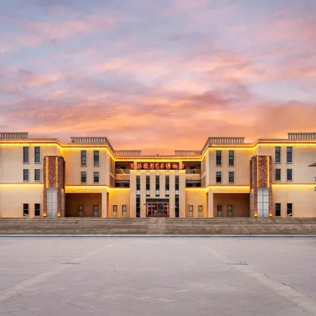 Photography International Hotel