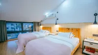 Home Inn - balcony