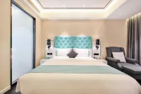 Xana Hotelle Hotel (Tonghua Jimao Center) - Hot Tub