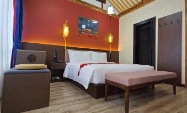 Qianmen Twelve Quadrangles