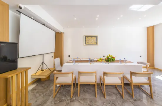 Fusheng Half-Day Xianqingju (Jiuzhaigou Eternal Love Store) Geschäftseinrichtungen Photos