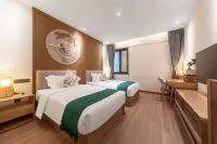Pengzhou Chanyi Danjing Resort Hotel - Bjergudsigt