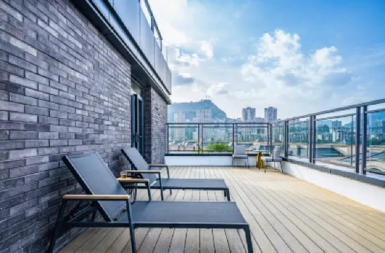 Colend Hotel Hotels near Wanzhou Revolutionary Martyrs Cemetery