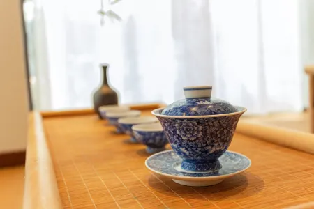 Taoshe Resort Hotel (People's Square Taoyangli Scenic Area Branch)