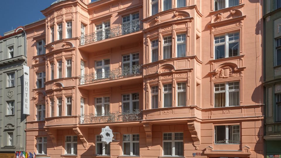 Hotel Taurus