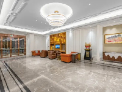 Vienna International Hotel (China Nongpifeng Branch) فنادق في مديرية فنغ