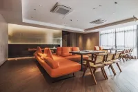 โรงแรมมูวี - พร้อมอาหารเช้า