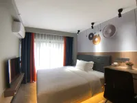 QYU chain·LONG apartment（JLJ branch） - Condos