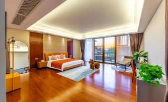 Fuwan Haitao Meishu (Lingshui Haitang Bay Branch)