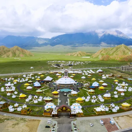 Bayanbulak Tuva Khurete Folklore Cultural Village Hotel