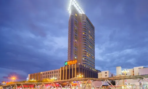 Oasis Grand Hotel