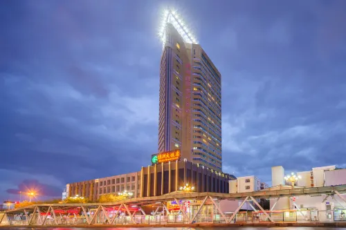 Oasis Grand Hotel - balcony