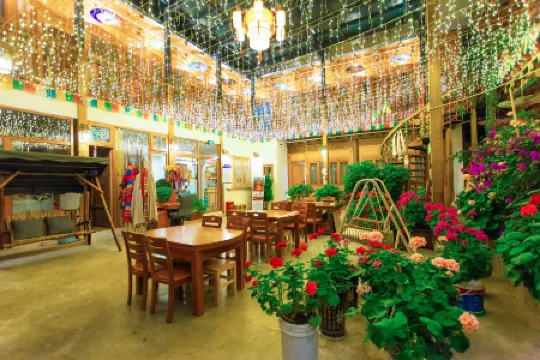 Shangri-La Peak Yujin Residence