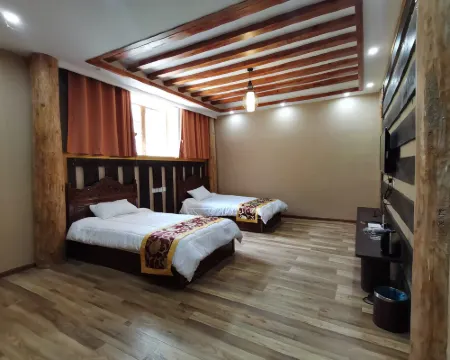 Cuoka Holiday Hotel Hotels in Xinlong