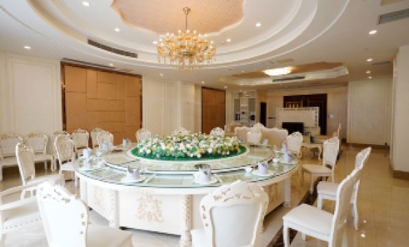 Peace Century Hotel (Peace Avenue Branch)