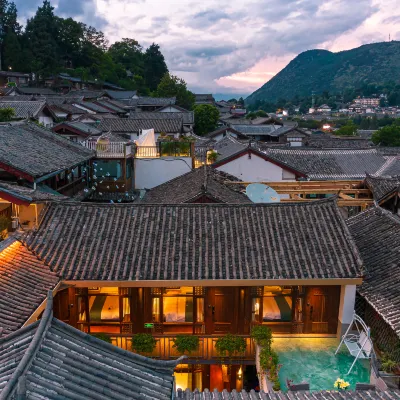 隱墅私人度假庭院· Sesluded Villa Retreat（麗江古城四方街店） 四方街附近的飯店
