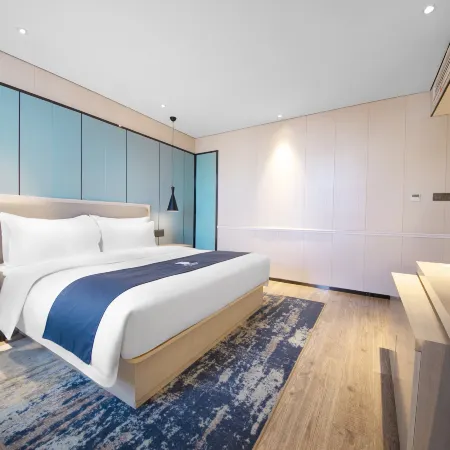 Yishang Hotel (Jiayu Longwan Peninsula)