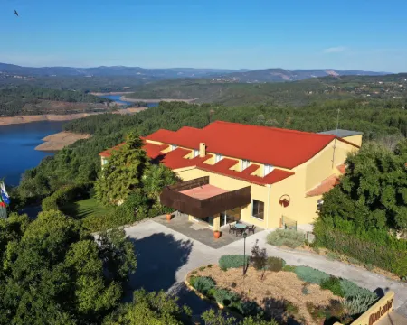 ホテル ダ モンタンハ セルタンのホテル