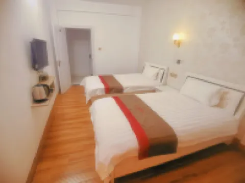 Yongding Tulou Ziqi Donglai Theme Inn