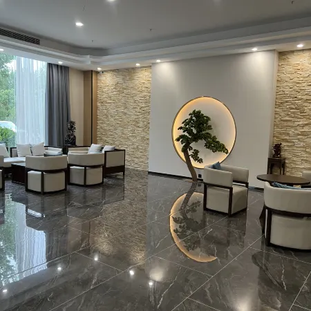Linyi Cangyuan Hotel