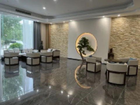 Linyi Cangyuan Hotel