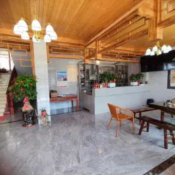 Liangye Three Person B&B