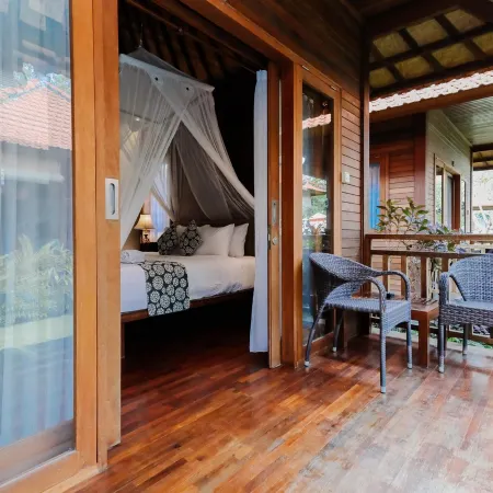 The Lavana Jhonny Kibung Villas Lembongan Отели рядом с достопримечательностью «Утес Ченинган»