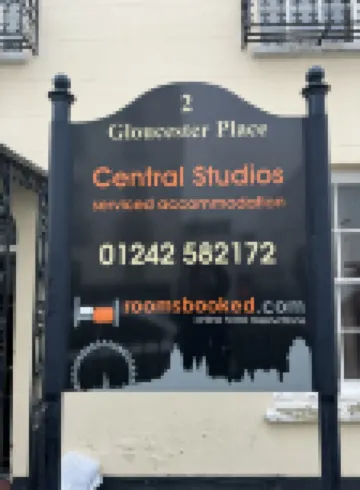Central Studios Gloucester Place by Roomsbooked