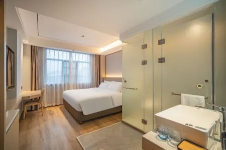 Starway Hotel (Longzhu Pedestrian Street, Litang, Binyang, Nanning)