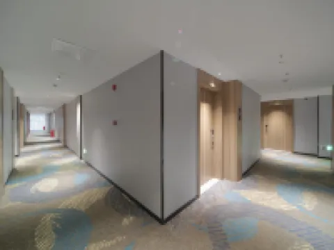 Yeste Hotel (Du'an High - speed Railway Station Binjiang Zhuangyuan Food Street Branch) Hotels in Du'an Yao Autonomous County
