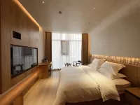 Hua Xiangzi Hotel (Zhenxiong Yilian International Trade City Branch) Hotels in Zhenxiong